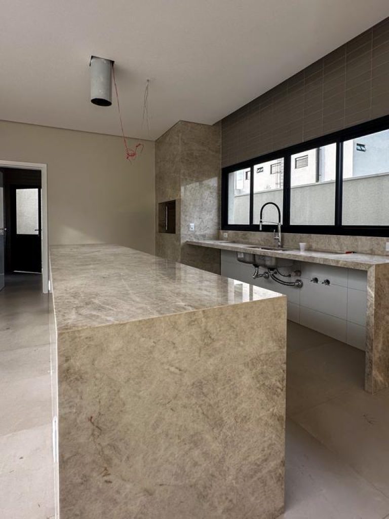 casa no consomínio florais do Valle (9)